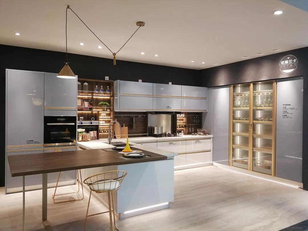 上新 | 好看兼实用的新橱柜，发个朋友圈能让别人妒忌得质壁分离